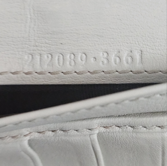 Gucci Guccisima Long Leather Wallet - Picture 14 of 14